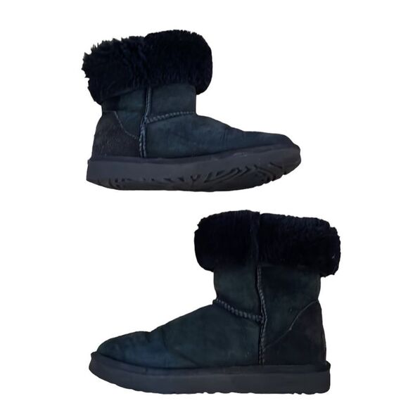 UGG ~ Women’s Classic~ Shearling Black Suede Sheepskin Fur~1016223~size 6 - Picture 11 of 12